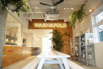 "WASH&FOLD 葉山店" が森戸にオープン！