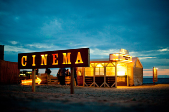 今年も逗子の海に、海辺の映画祭がやってくる！